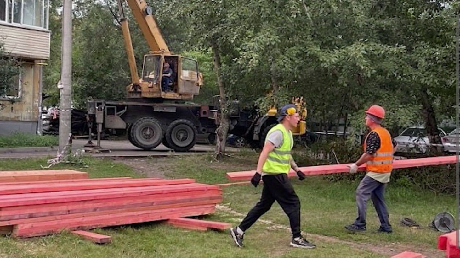 Крышу сгоревшего дома в переулке Маяковского восстановят