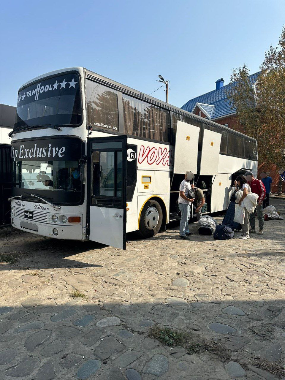 Автобус с нелегальными мигрантами задержали в Краснодаре