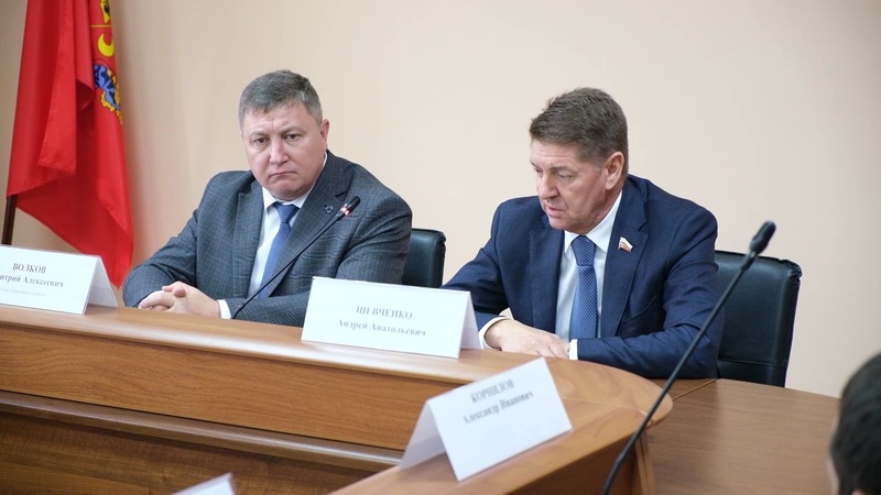 В Шарлыкском районе работал сенатор Андрей Шевченко