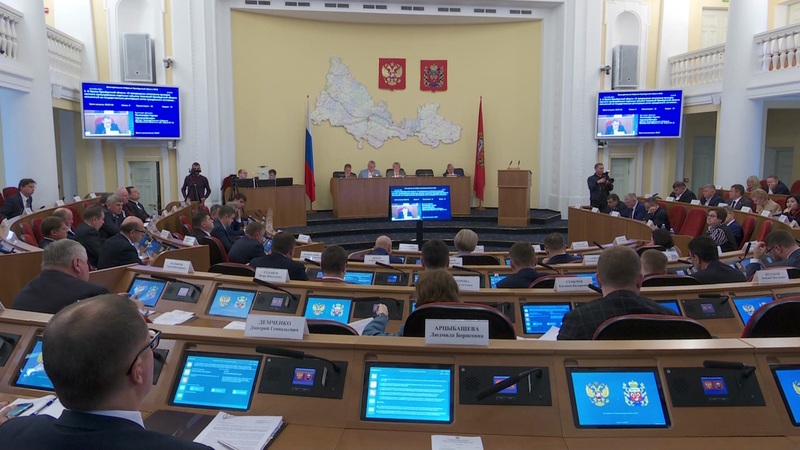 Депутаты ЗС Оренбургской области провели внеочередное заседание