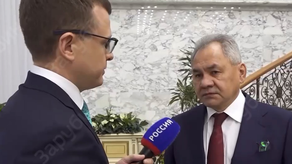 Максудов бывал в "самых-самых горячих местах", отметил Шойгу