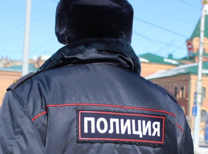 Омичка с ножом пошла грабить банк по наводке мошенников