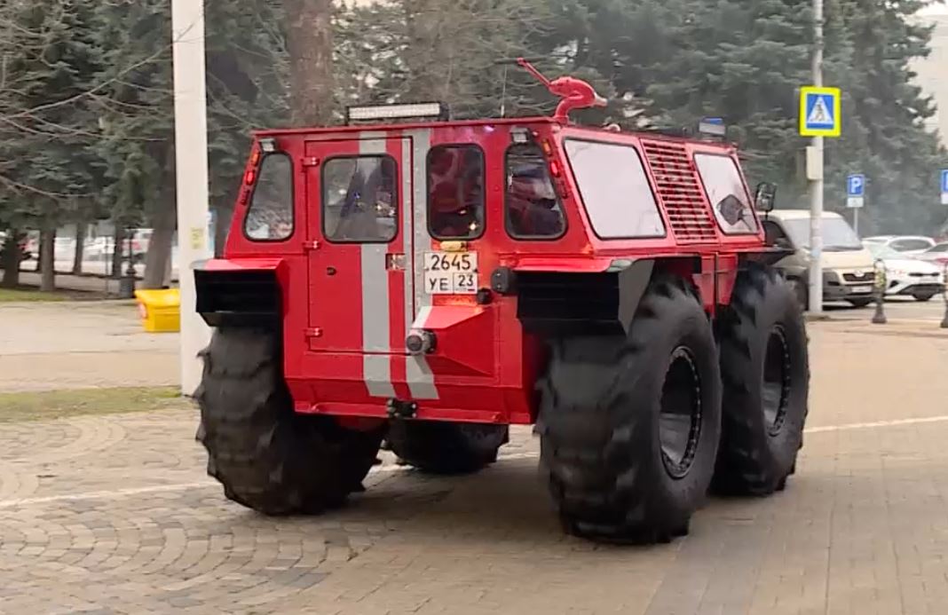 Кубанские пожарные получили подарки к профессиональному празднику