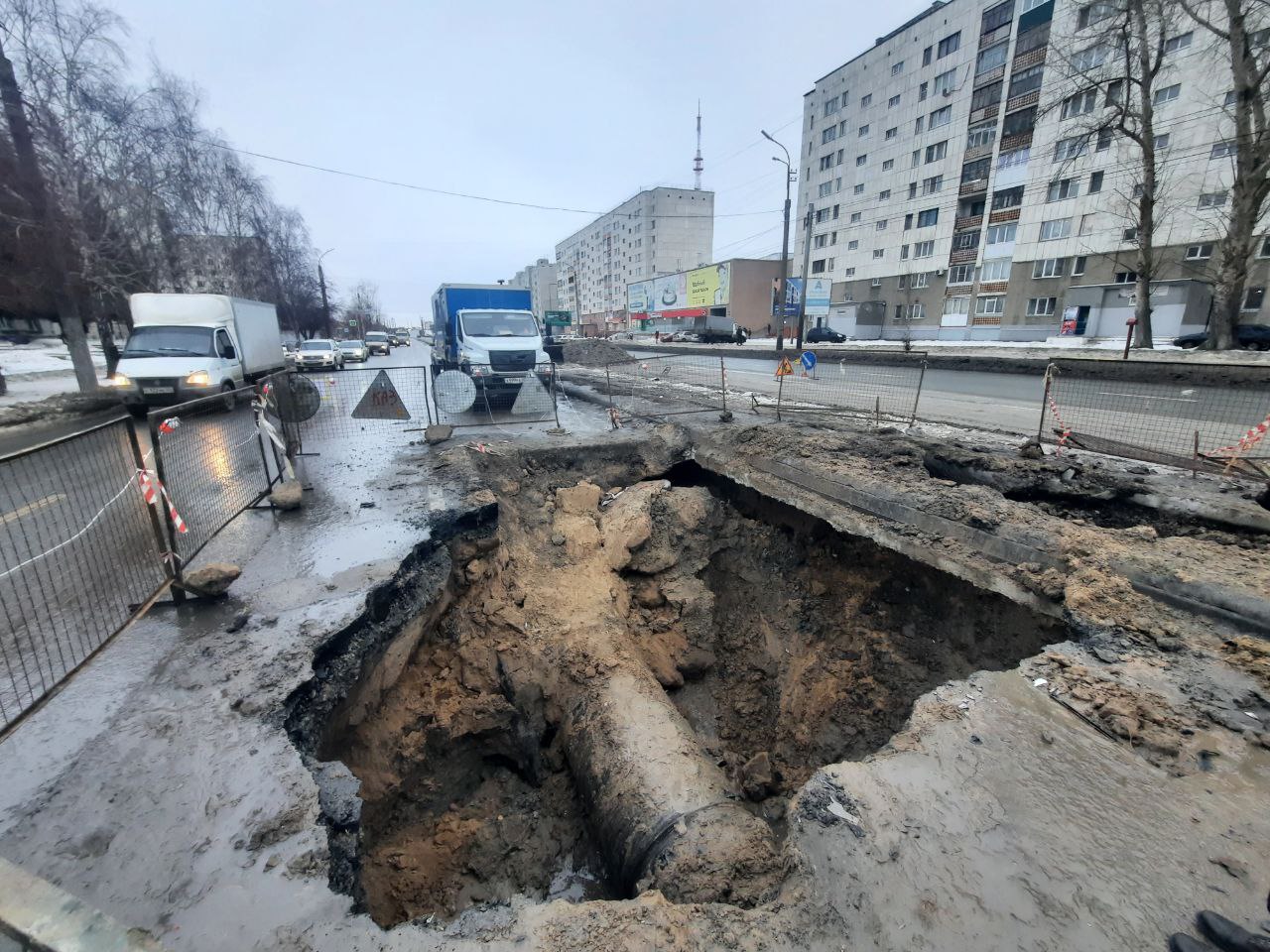 В Кургане возбудили дело после гибели таксиста в строительной яме