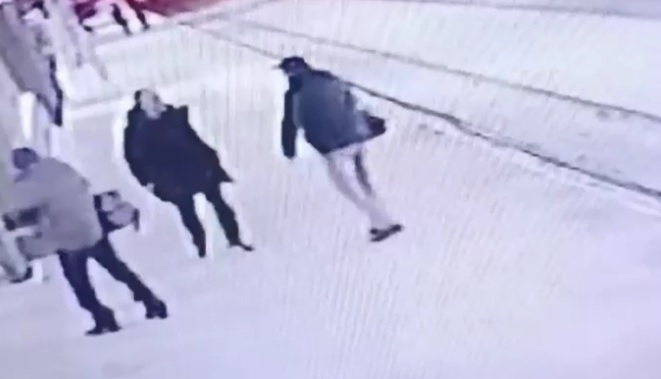 Жителя Подмосковья порезали ножом на железнодорожной станции