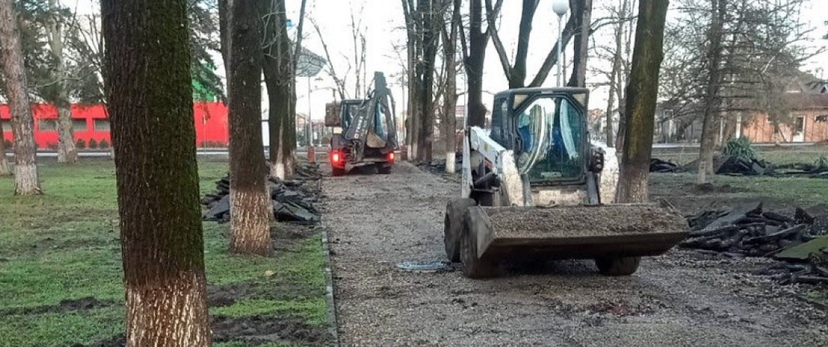 В Краснодаре стартовал ремонт сквера Памяти Героев-танкистов