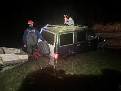 Семья едва не утонула в машине под Геленджиком