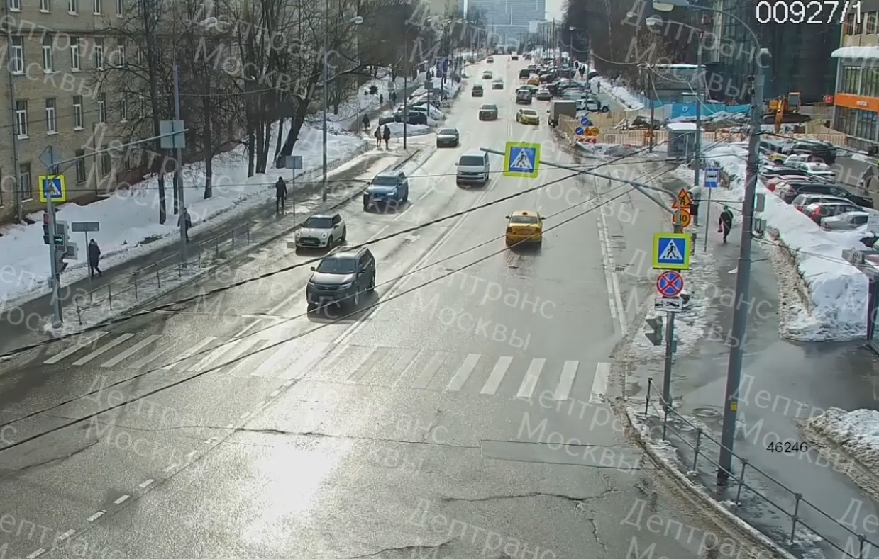 Камера сняла серьезную аварию на юго-западе Москвы