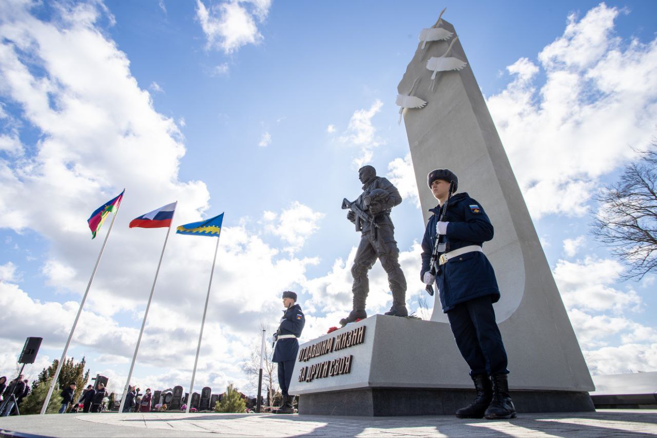 В Анапе установили мемориал в честь героев специальной военной операции
