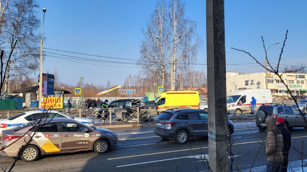 Таксист устроил смертельное ДТП на Дороге жизни во Всеволожске