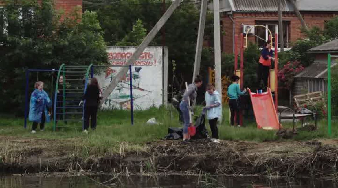 В Краснодаре дали старт двухмесячнику чистоты