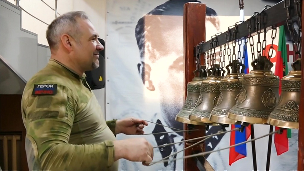 Фронтовой звонарь поднимает дух бойцам в зоне СВО