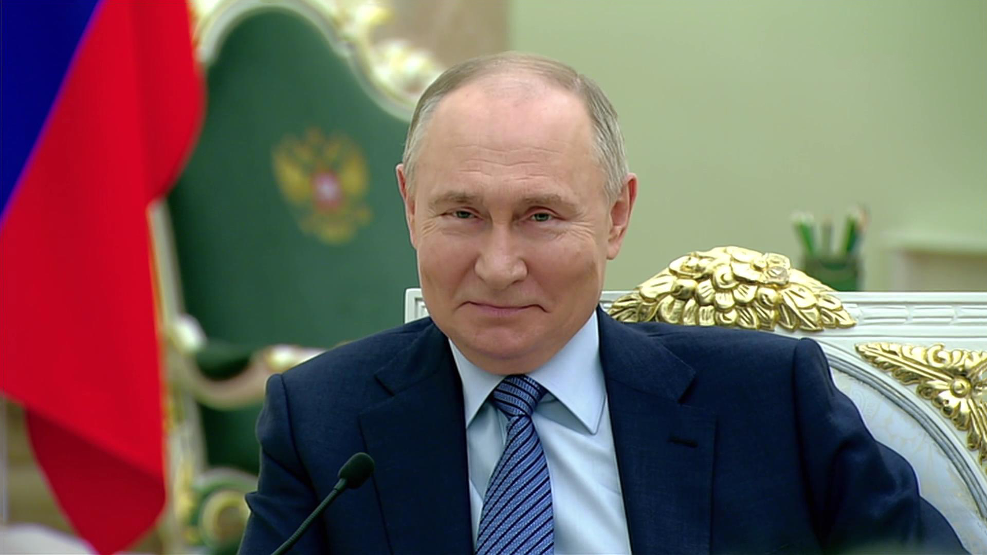 Путин: через конкурс "Лидеры России" прошло больше миллиона человек