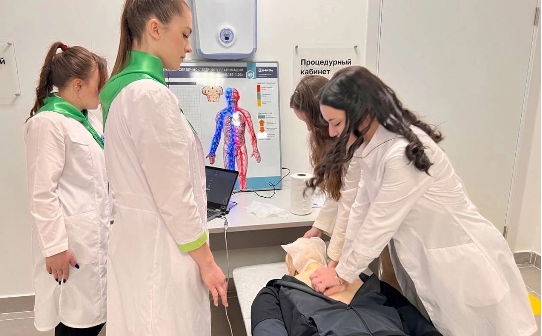 Школьники Ямала учатся оказывать первую медицинскую помощь