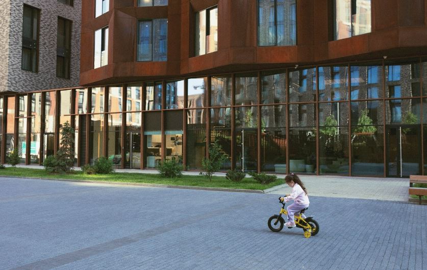 В городах ЯНАО дворы и подъезды жилых домов оборудуют видеокамерами