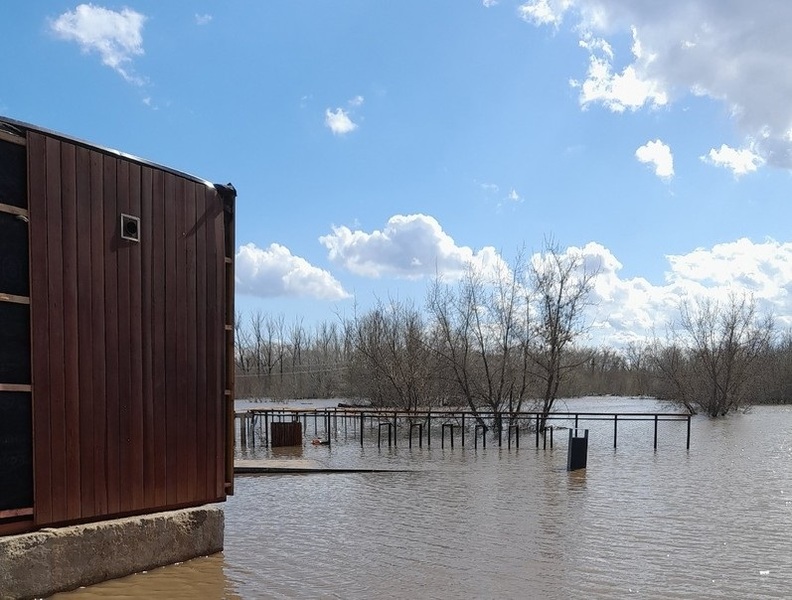 В Оренбуржье продолжают исследовать воду на всех этапах подачи в дома
