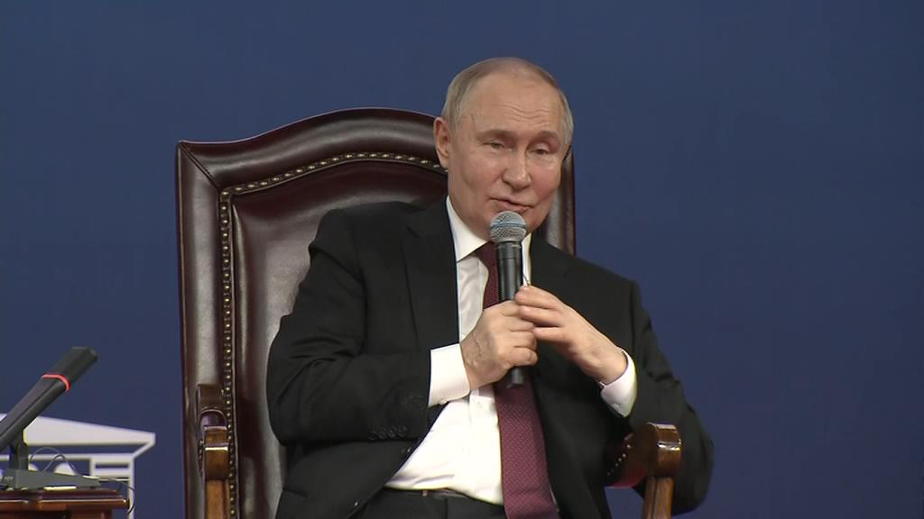 Путин признался, что должен работать над собой