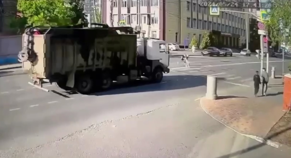 Появилось видео смертельной аварии в Москве, водителя арестовали