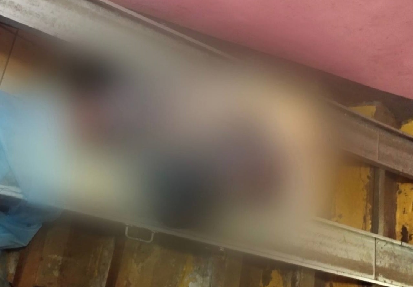 Женщина погибла на инвалидном пандусе на востоке Москвы