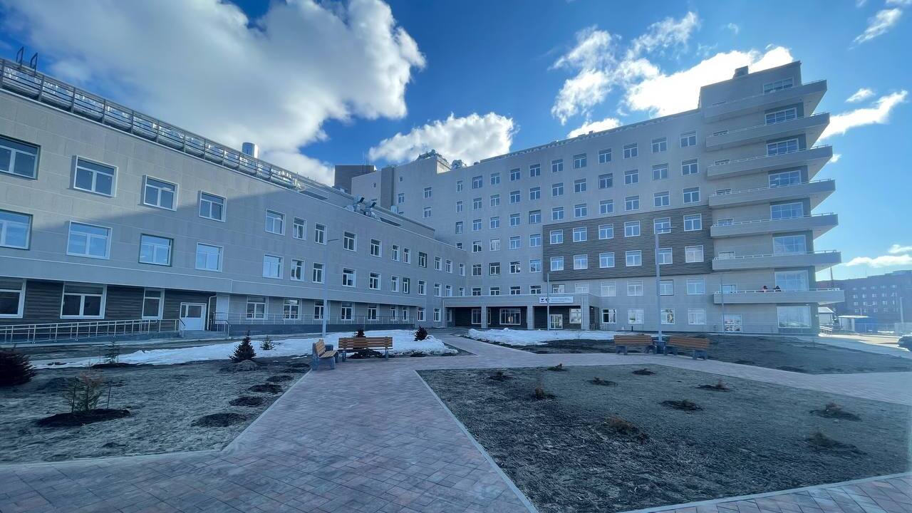 Уникальное медучреждение: в Новом Уренгое завершили строительство хирургического корпуса