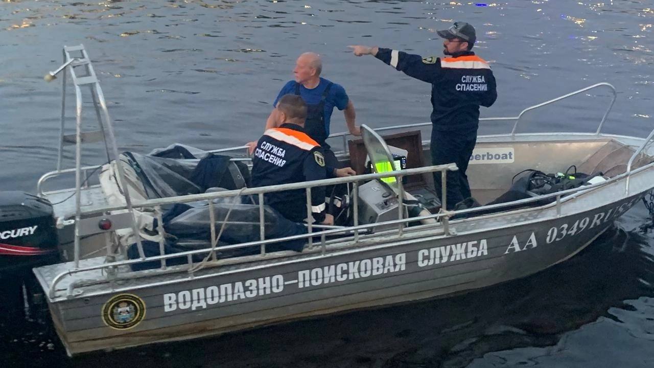 Спасатели не нашли тел утонувших в Великом Новгороде студентов из Индии