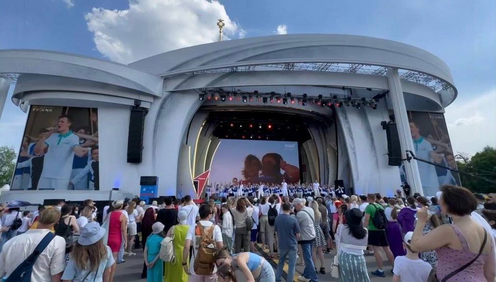 Кремлевский режиссер пригласил оренбургского школьника спеть на Красной Площади