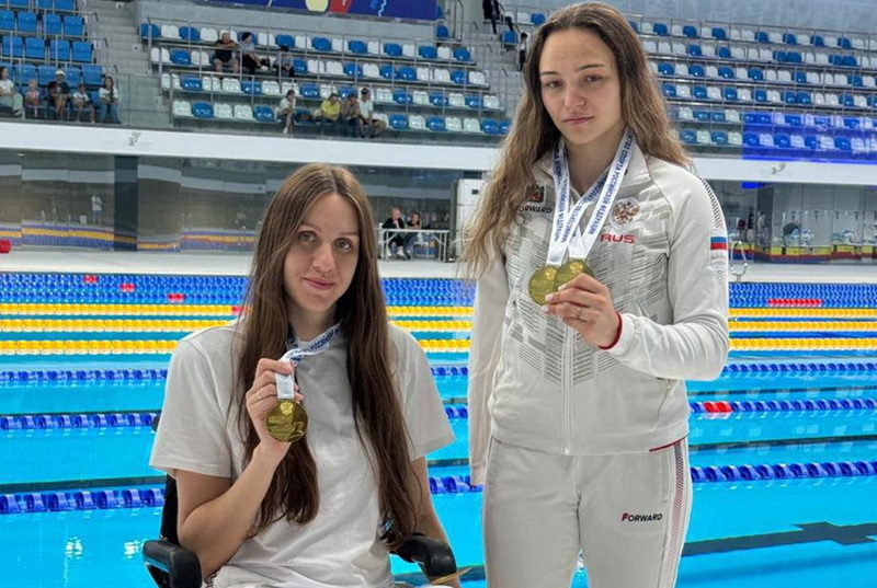 Восемь медалей завоевали оренбургские пловчихи на чемпионате России