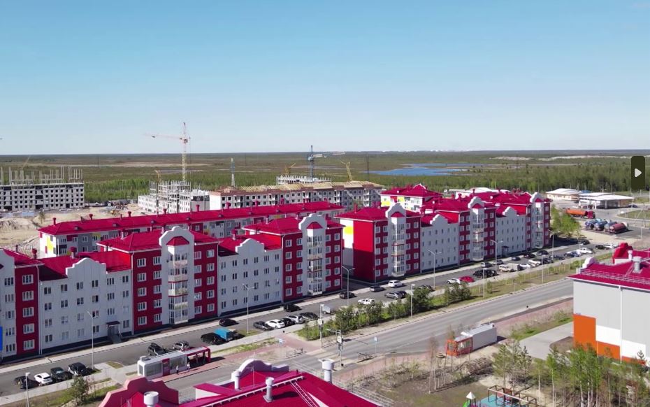 Четыре семьи в Губкинском получили ключи от новых квартир