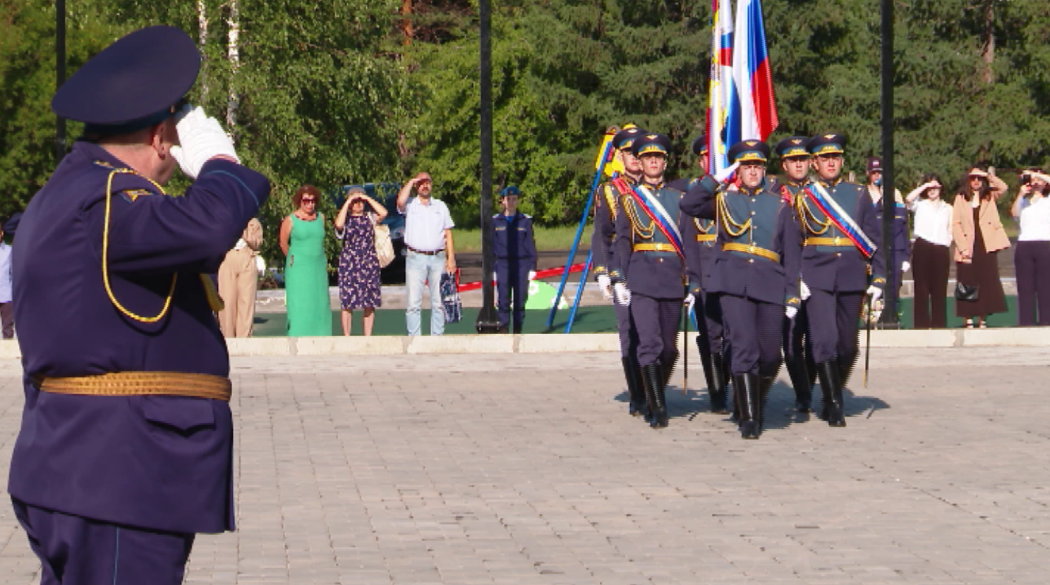 Золотые офицерские погоны получили выпускники Военного учебного центра СФУ