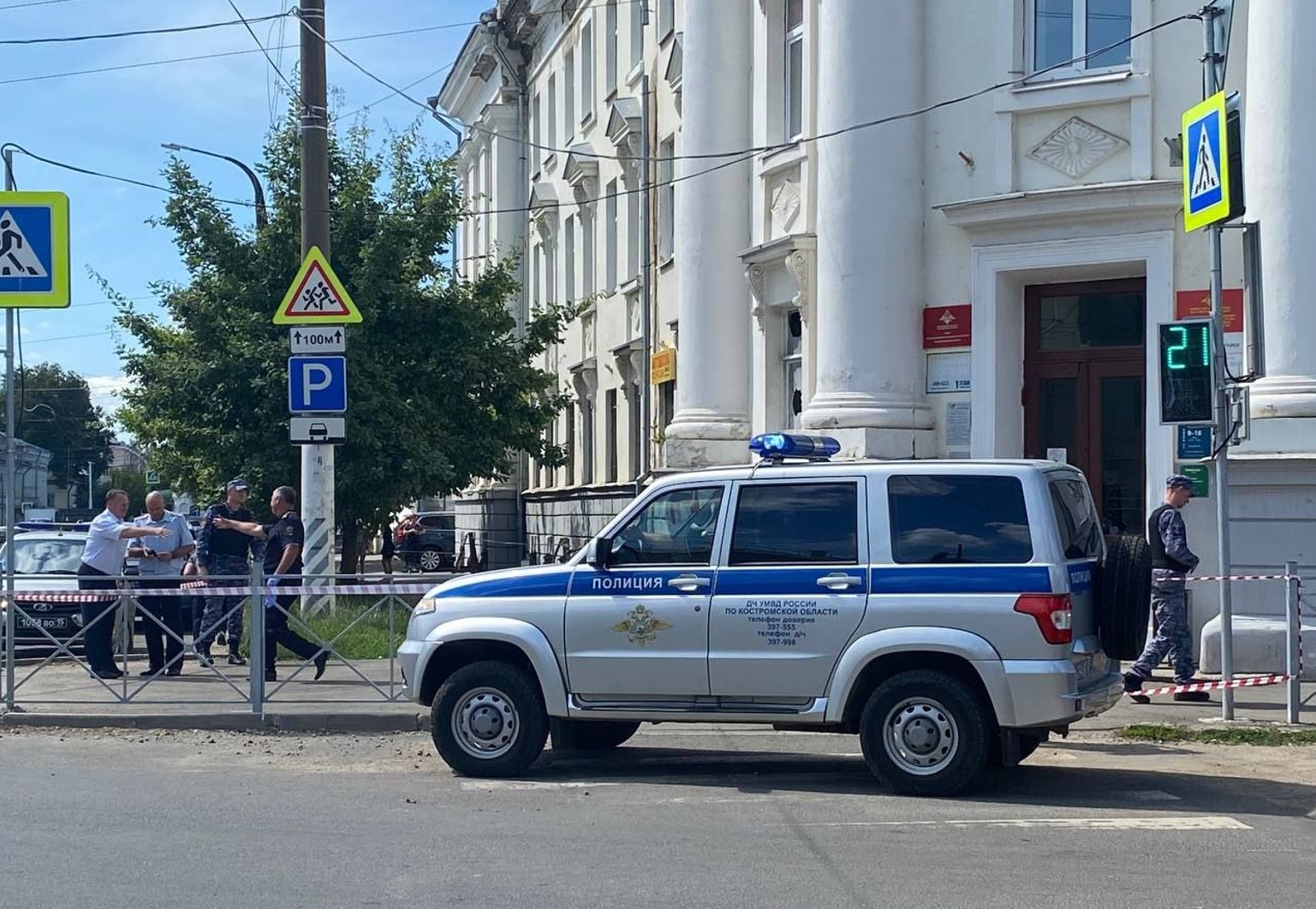 В Костроме женщина напала на пункт отбора на военную службу по контракту