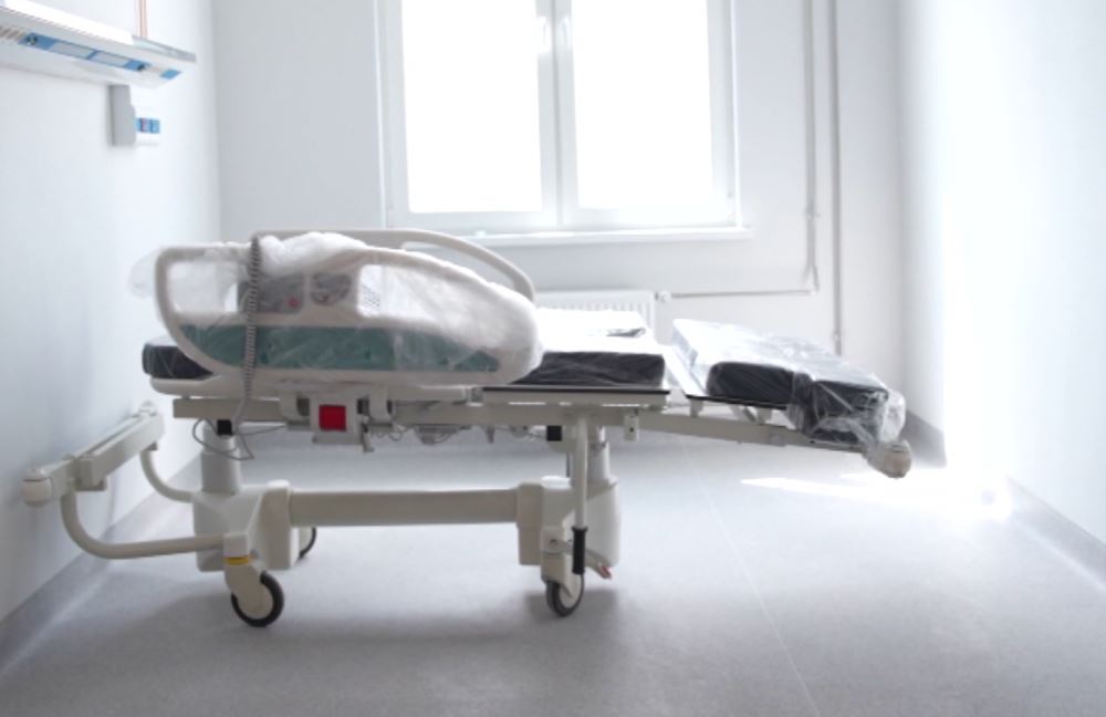 В Самбурге в новую больницу уже завозят медицинское оборудование