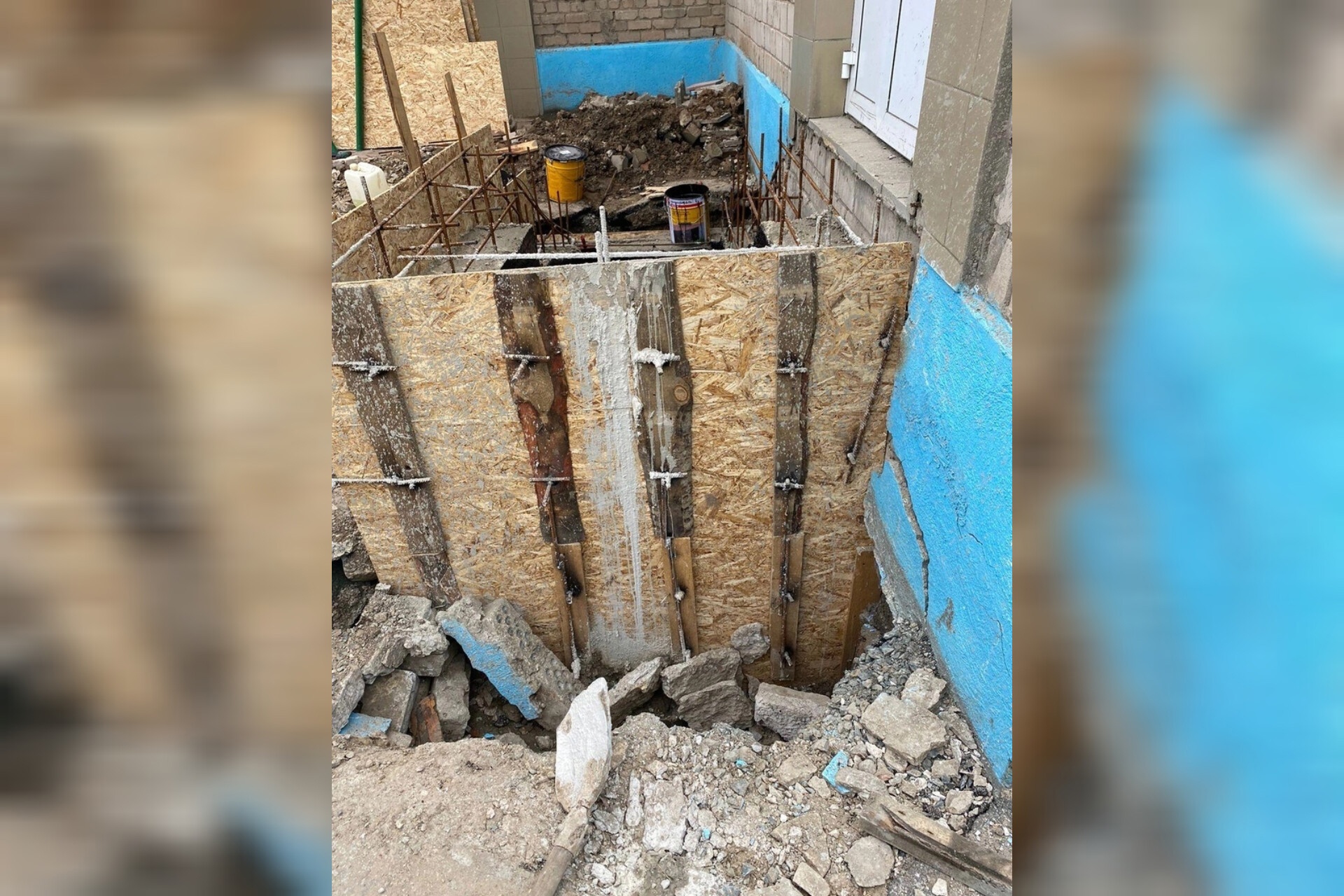 Сильно поврежденные паводком школа и детский сад в Орске остаются закрытыми