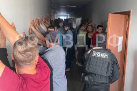 Салехардские полицейские выявили нарушения миграционного законодательства