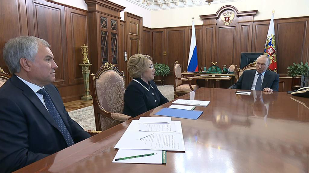 Путин встретился с Матвиенко и Володиным