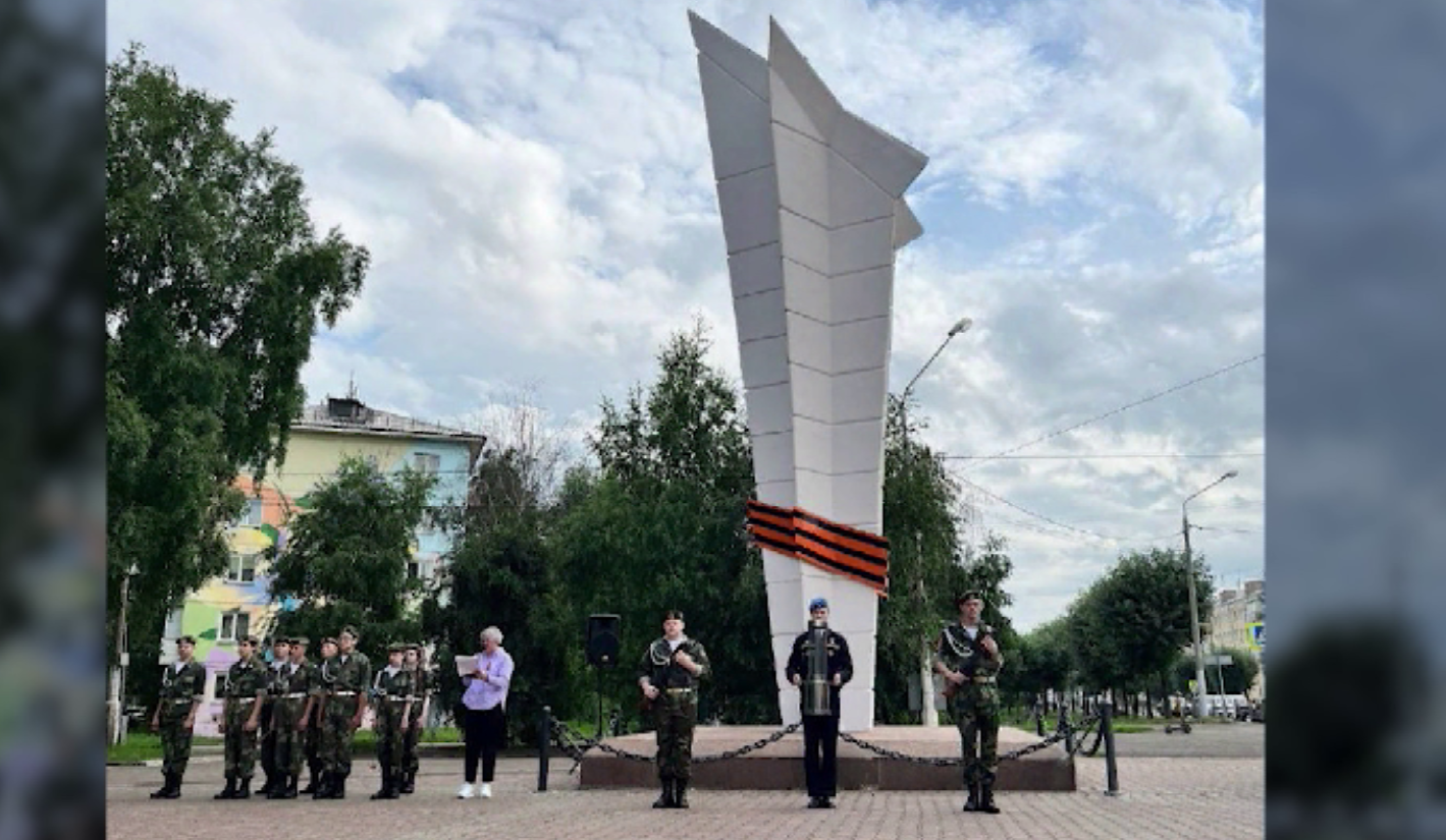 В Красноярске продолжается путешествие лампады с вечным огнем
