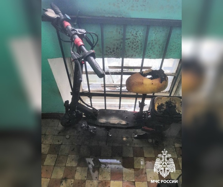 В подъезде оренбургской многоэтажки взорвался электросамокат