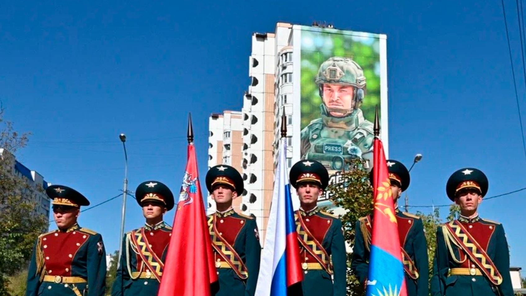 В честь погибшего военкора Семена Еремина в Балашихе нарисовали мурал