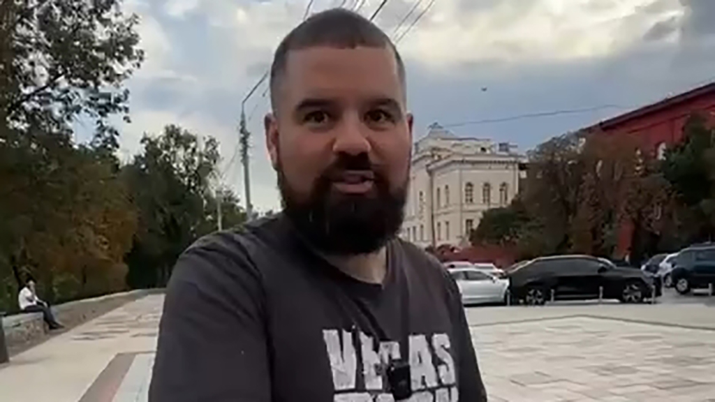 В Киеве сотрудники военкомата остановили гражданина США