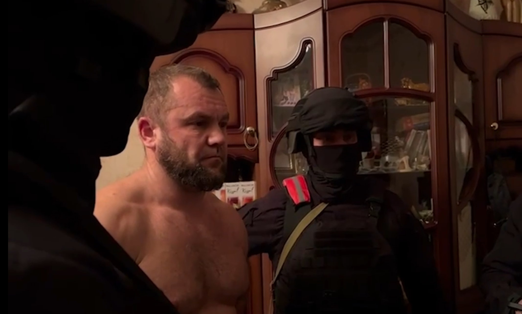 Взорвавшего машину бизнес-партнера в Москве обвинили в покушении на убийство