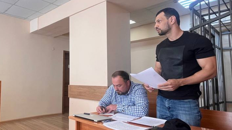 Владимир и Воронеж устроили битву за наказание для "черного кредитора"