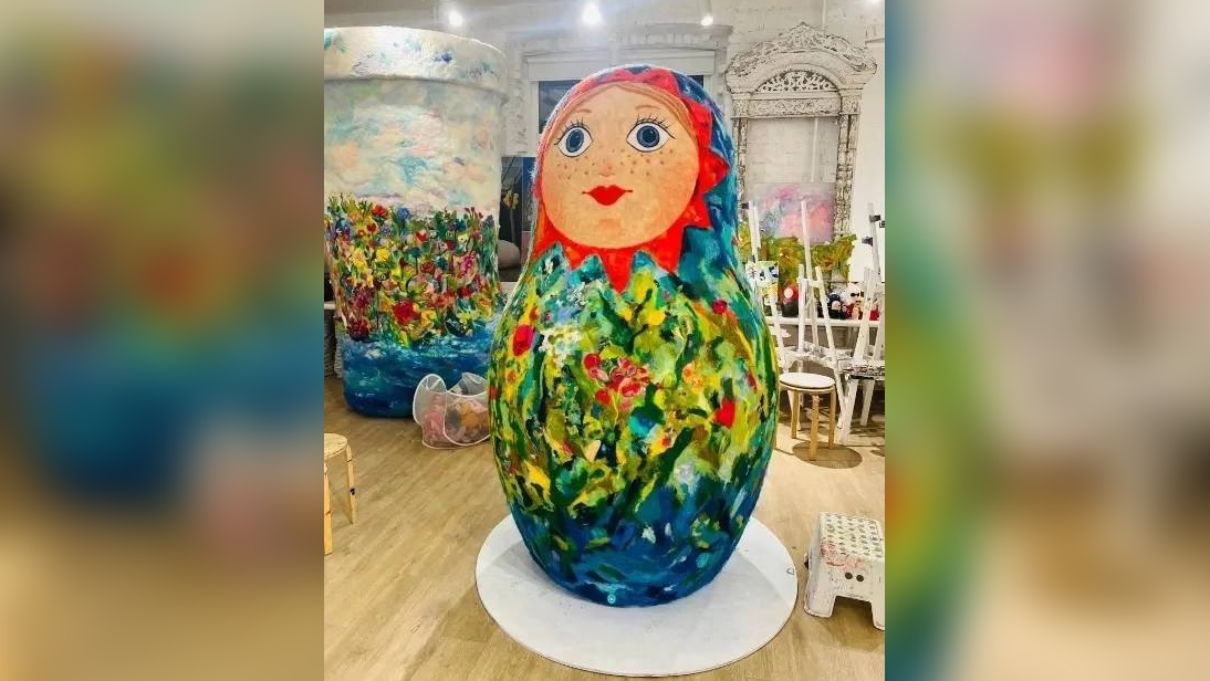 Главному Деду Морозу России подарят двухметровую шерстяную матрешку