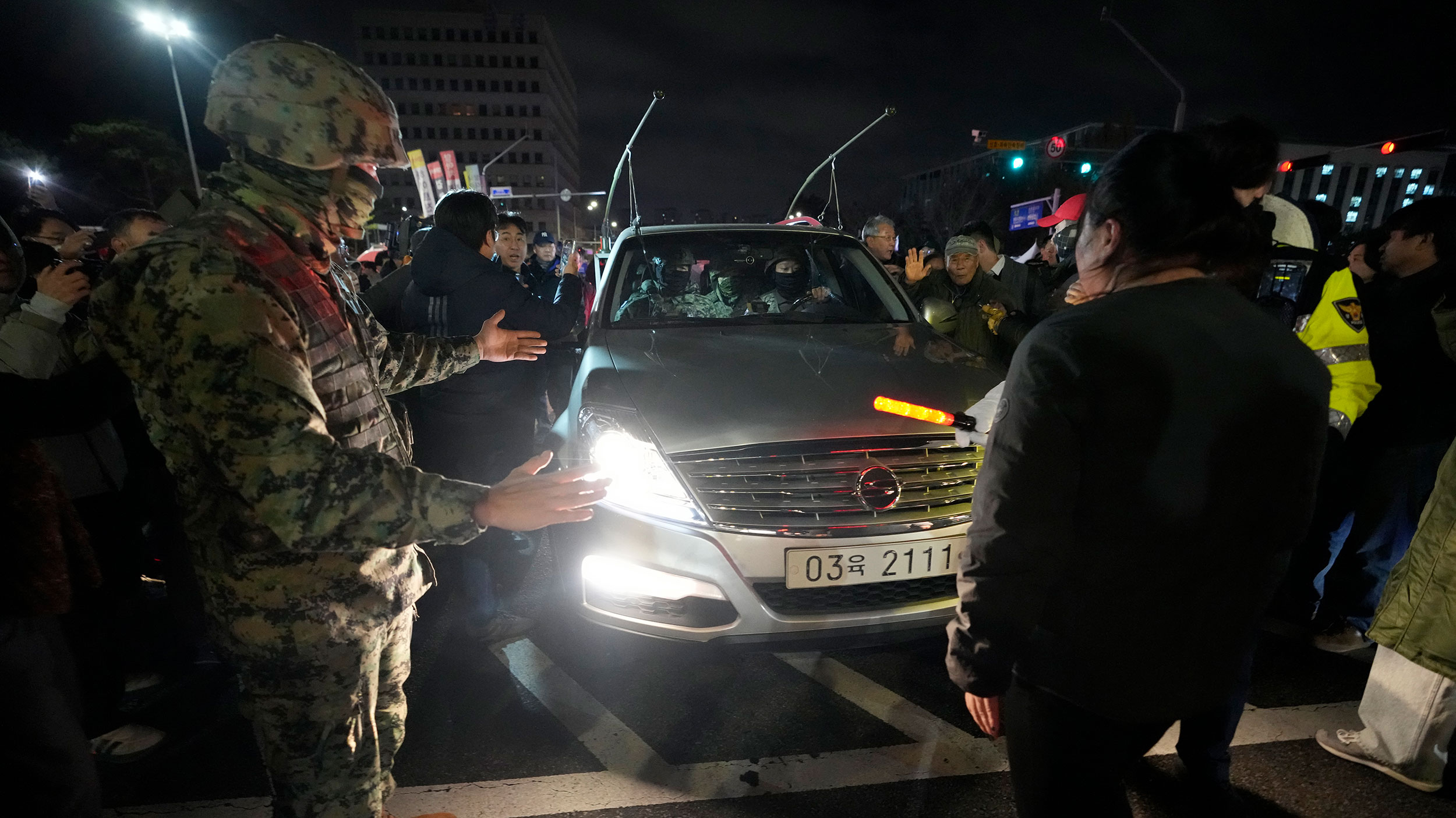 Блогер Снитовский: митинги в Южной Корее носят локальный характер