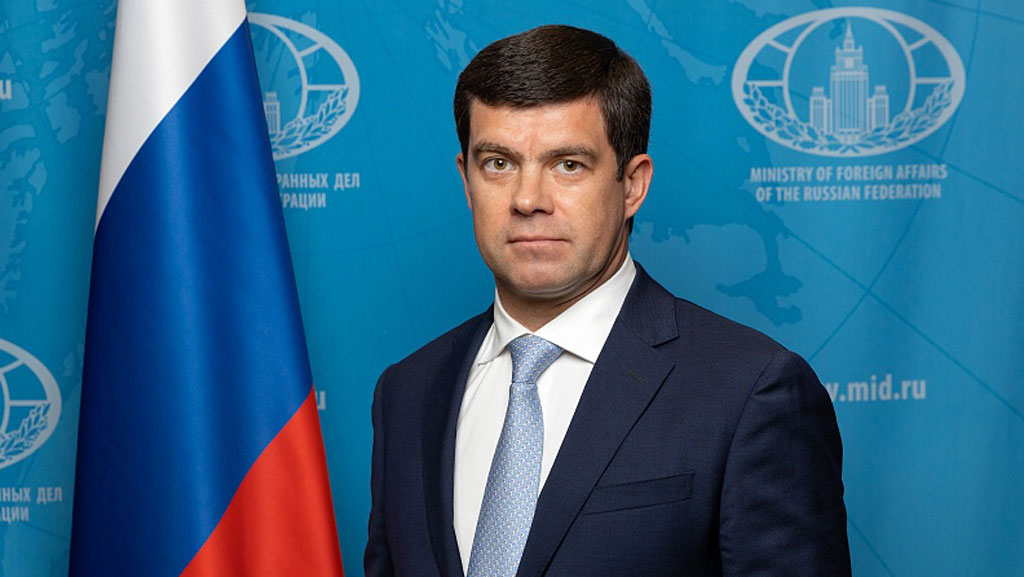 Генконсул РФ в Анталье призвал россиян пить меньше алкоголя на отдыхе