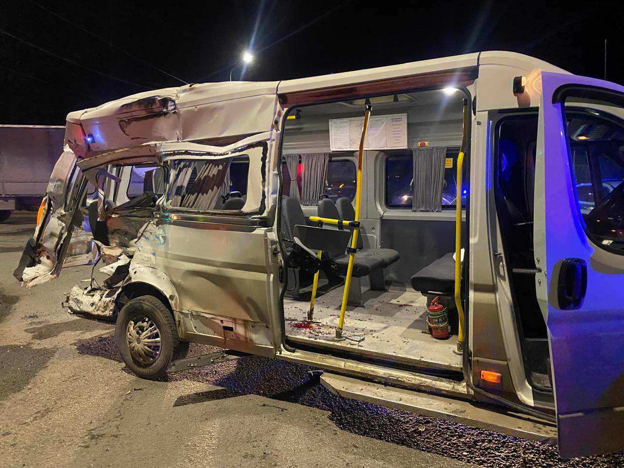 Два из пяти пострадавших в маршрутке под Рязанью умерли по пути в больницу