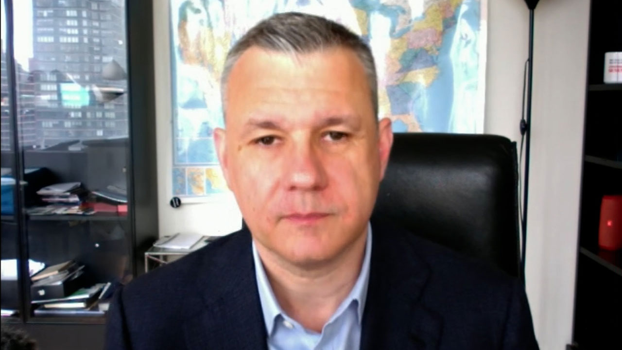 Журналист Богданов: громкие заявления Трампа связаны с его низким рейтингом