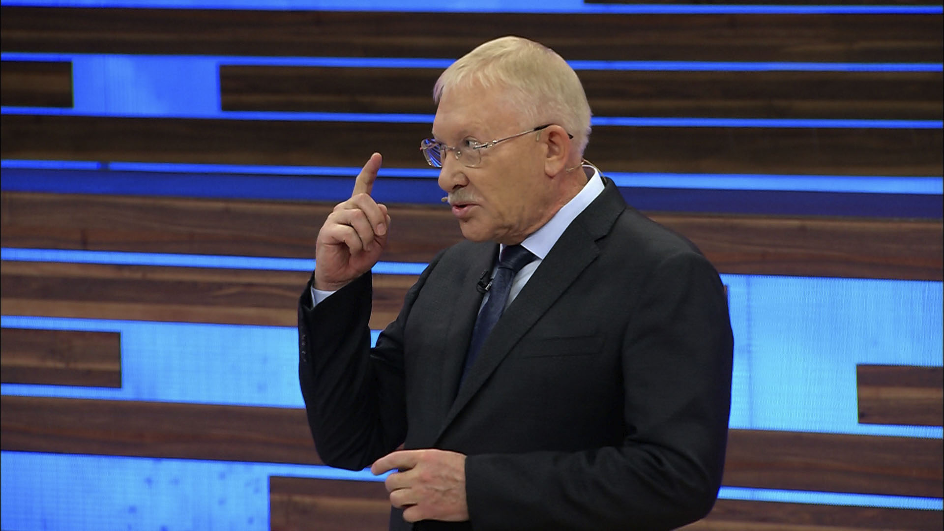 Депутат Морозов: киевский режим существует только в условиях конфликта