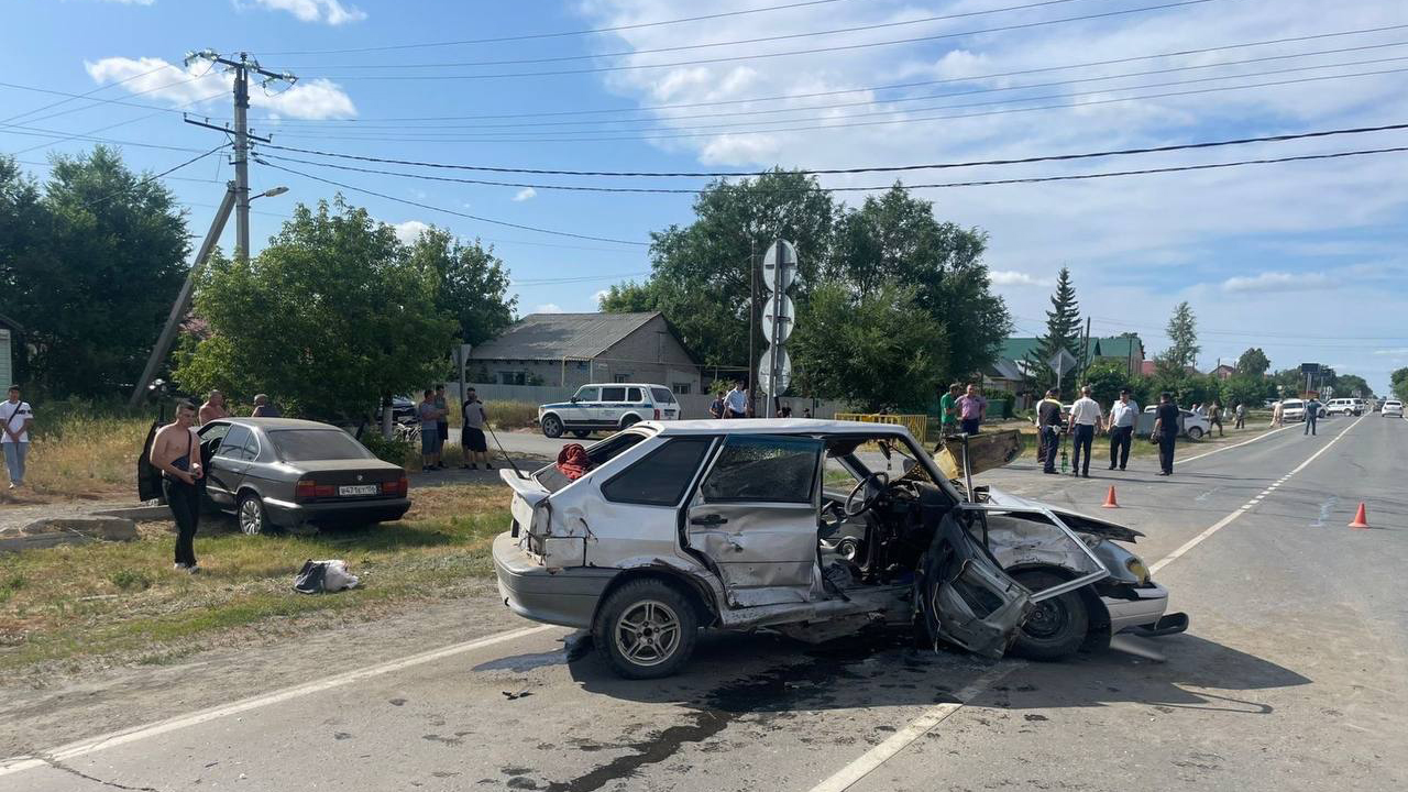 В ДТП в Оренбургской области пострадали 6 человек, 3 из них дети