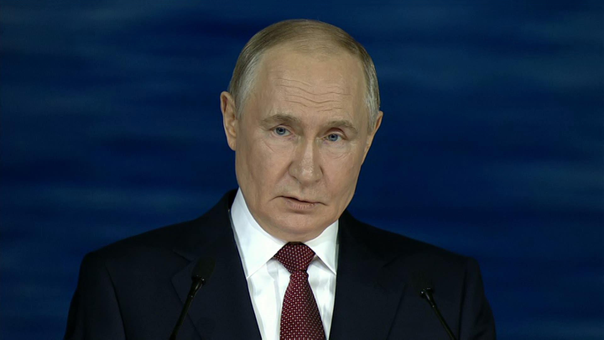 Путин: представление экономики РФ как исключительно сырьевой явно устарело