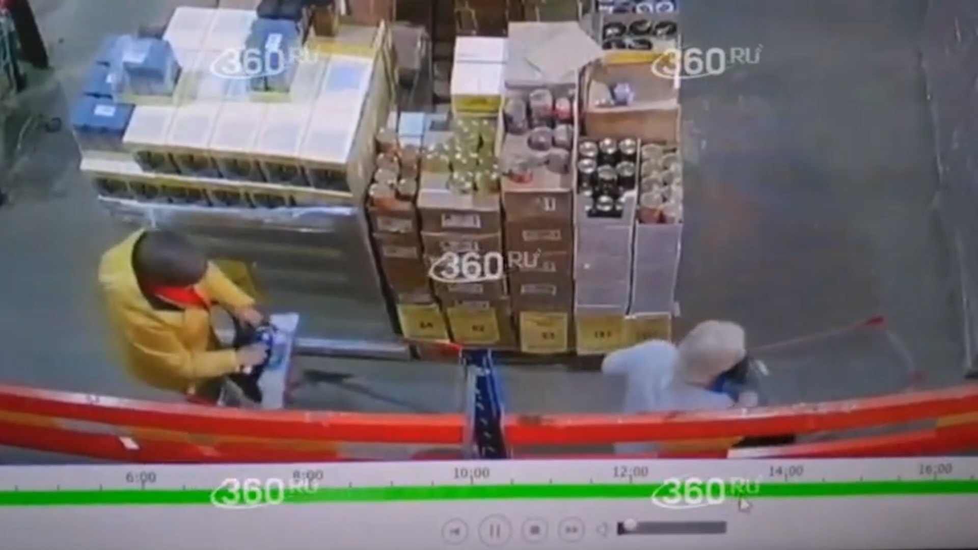 В Кирове группа пожилых женщин ограбила продуктовый магазин