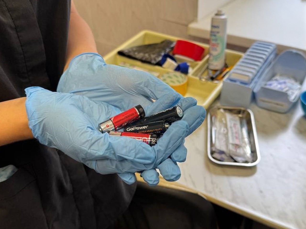 Пьяный уфимец вставил в задний проход четыре батарейки для заряда бодрости